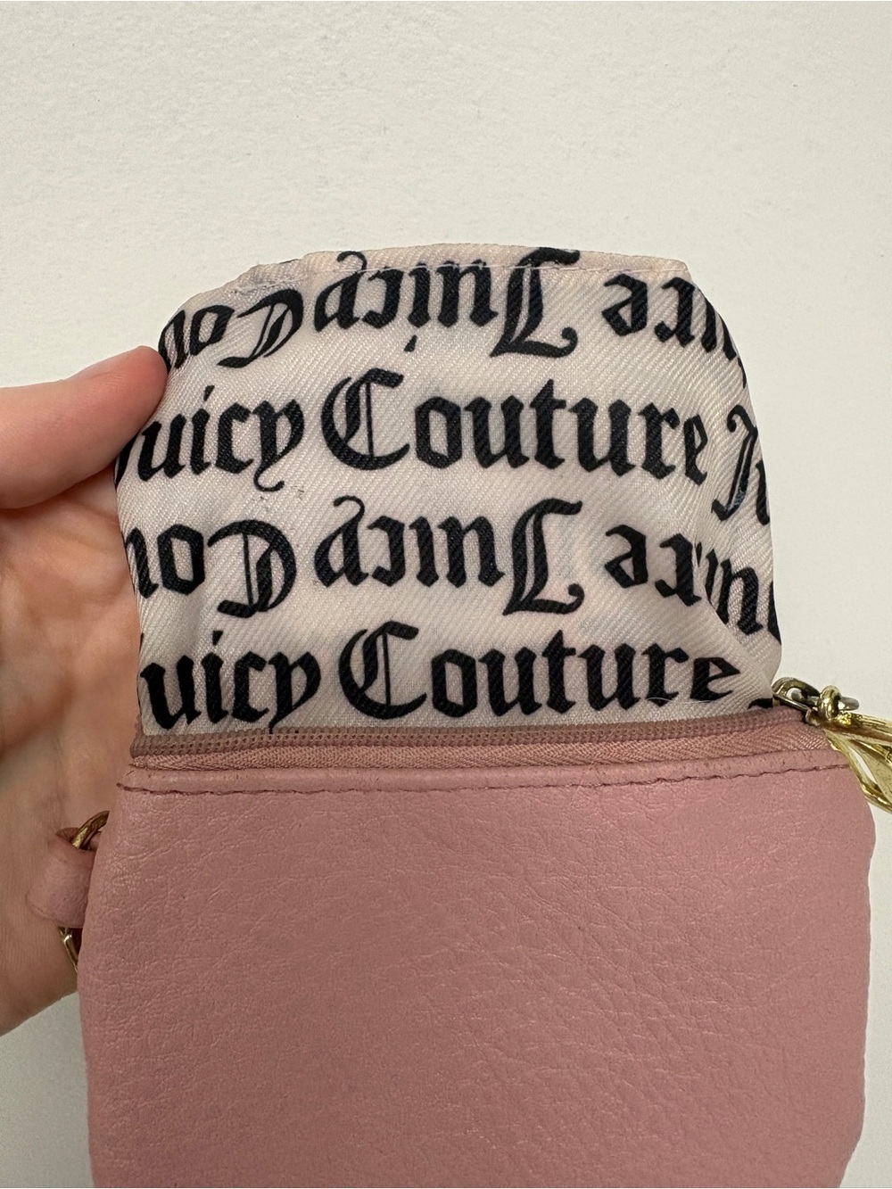 Juicy Couture Small Pink Change Purse - Picture 5 of 7